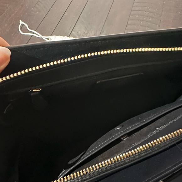 Coach Swagger Purse - Picture 3 of 9